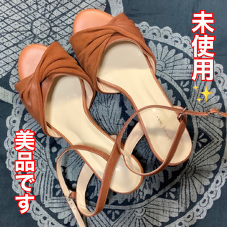 【未使用・美品】チャンキーヒールサンダル　アンクルストラップ
