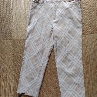 バーバリーブルーレーベル　パンツ色々の画像