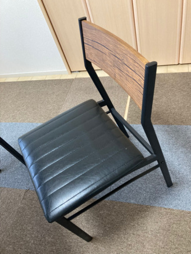 ダイニングテーブルセット　半年使用　＋サブチェア