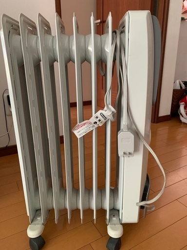 DeLonghi オイルヒーター H770812EFS