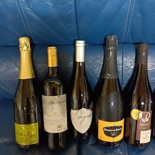 完売 交渉★新品、未開封＝★原産国フランス★ワイン9本★室内オリンピック観戦時、食事時でいかかです？★熟成約7-10年少々です！★販売業者㈱ベル－ナ★タイミング合えば、キンキン冷えた状態でお渡しできます！★追加本数希望時は、連絡ください！★詳細は掲載画像で★価格交渉以外、質問NG★逆光★返品不可★注意＝飲酒後の運転は絶対しないでください！★健康管理も自己責任で！の画像