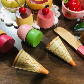 マザーガーデン　木製玩具　洋菓子セットの画像