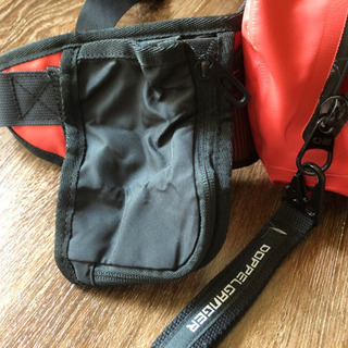 ドッペルギャンガー　防水　ウエストバッグ　5L  赤の画像