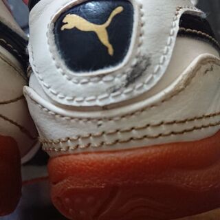 フットサル用PUMA子供用サッカーシューズ23cm