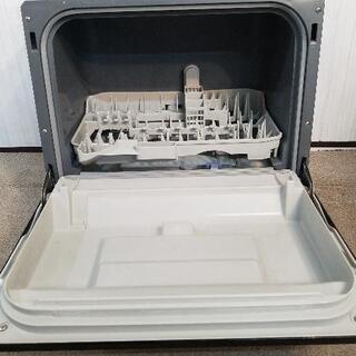 値下げしました❗Panasonic 食器洗浄機 1～3人用 コンパクト NP-TCR1の画像