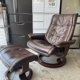 【EKORNES】ロイヤル 本革リクライニングチェア 本革 Ekornes ロイヤル Lサイズ リクライニングチェア オットマン付 2