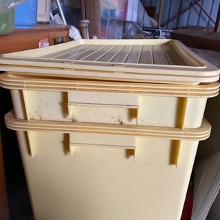 特大漬物ポリ容器　ポリバケツなどの画像