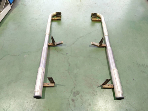 ダイハツ　テリオス用サイドステップ　中古品　　　　　J111G 左右セット