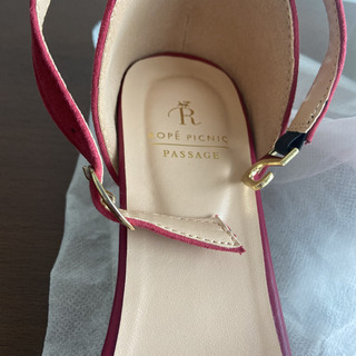 ロペピクニック　サンダル　美品の画像