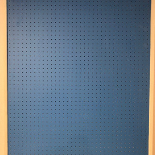 【受け渡し先決定】パンチングボード　有孔ボード