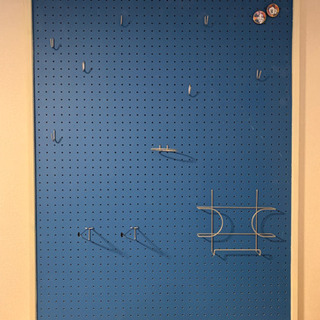 【受け渡し先決定】パンチングボード　有孔ボードの画像