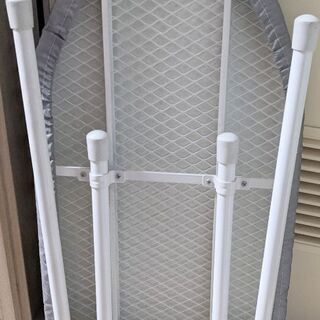 無印良品　アイロン台、アイロンの画像