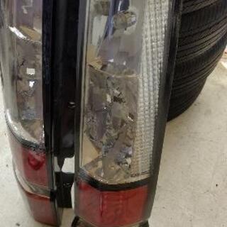 10000円ステップワゴン純正タイヤとLEDテールランプ 