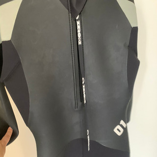 zero one ウエットスッツの画像