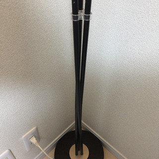 フロアスタンドライト 電球3つ付の画像