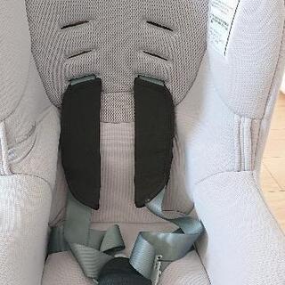【お譲り先決まりました】チャイルドシート コンビの画像