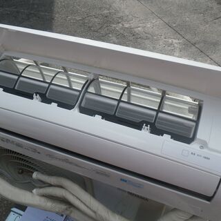 □配達可□IRISOHYAMA アイリスオーヤマ ルームエアコン IRR-2817C
