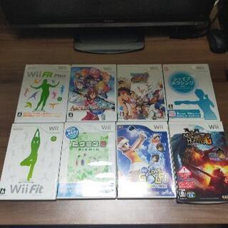 Wii本体+WiiFit+ソフト8本の画像