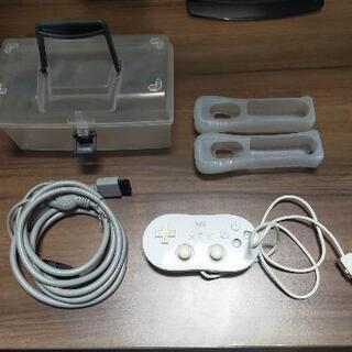Wii本体+WiiFit+ソフト8本の画像
