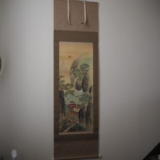 ちょっと中国っぽいきれいな色あいの掛け軸