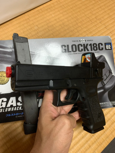グロック18c 東京マルイ　サイト付き　フルオート　ガス