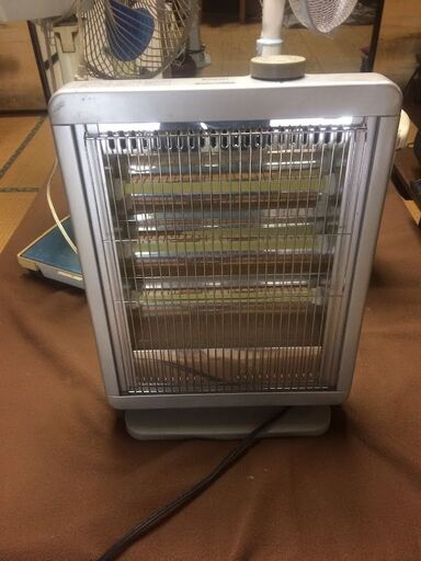 中古 SANYO 遠赤外線ストーブ  R-E10A 電気