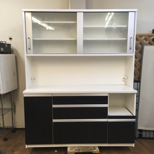 S185   泉洋化工業　 キッチンボード、食器棚、幅160cm