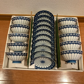 【差し上げます】茶碗、小皿 10ずつ