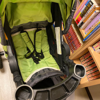 Jeep リバティ　三輪ベビーカーの画像