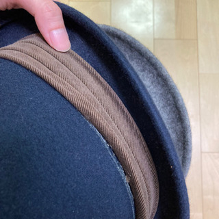 お値下げ可　帽子2点セット　アバハウス、purple &yellowの画像