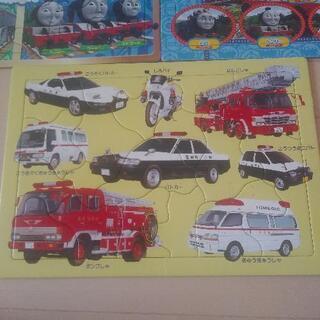 知育　パズル　トーマス　乗り物の画像