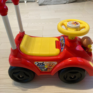 アンパンマンの車