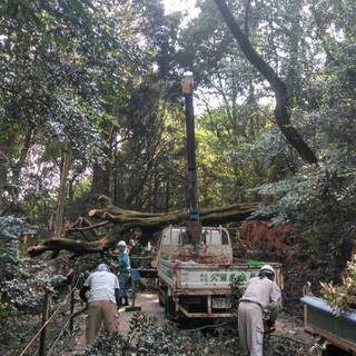 【正社員募集】公園清掃・外構エクステリア現場作業兼管理責任者　　[ア]日給1万円　の画像