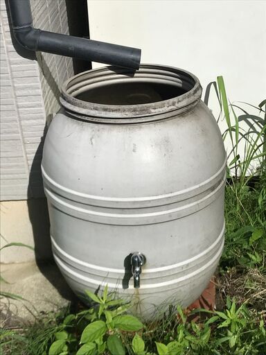 雨水タンク（ガーデニング）中古