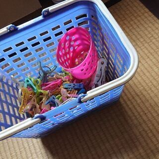 洗濯ハサミとカゴ♪