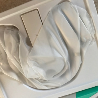 【新品未使用】3秒で瞬間冷却&温熱　ネッククーラー ネックヒーター 首掛け扇風機 首掛けエアコン ヒートクーラー 携帯クーラー パーソナルクーラー 冷感 加熱 首かけ エアコン 6段階 軽量 静音 2600mAh ネックファン 羽根なし 屋内 屋外 通勤 通学 夏冬兼用 の画像
