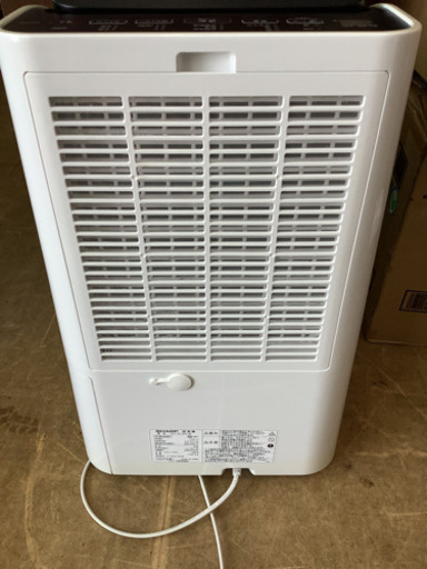 SHARP  除湿機　CV−G120−W  中古　リサイクルショップ宮崎屋　佐土原店21.７.23 k