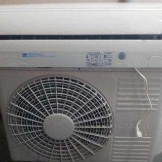 日立１０畳用エアコン中古です。