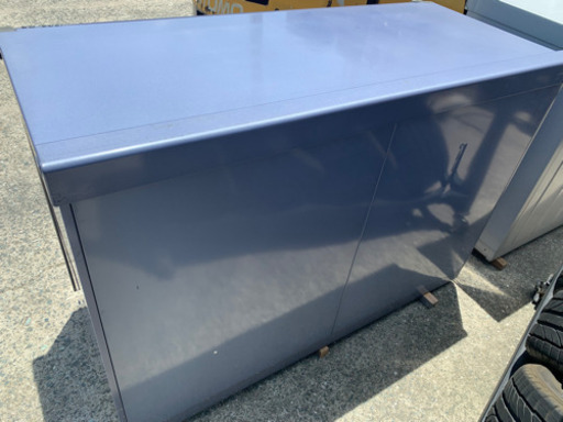 ☆中古品 イナバの物置 鍵付き KMX-135A 1300x600x890mm☆