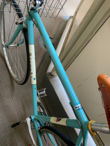 ビアンキ  クロスバイク  中古品　大阪市引取希望です。
