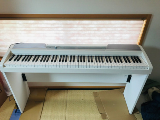 電子ピアノ