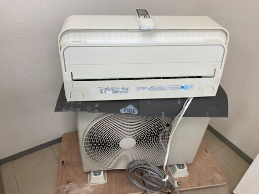 【大容量良品】東芝 ルームエアコン リモコン付 RAS-566SDR 18畳用 200V 2015年製