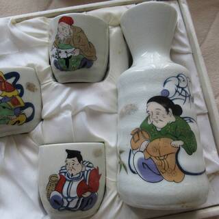 七福神 柄　とっくり・おちょこセットの画像