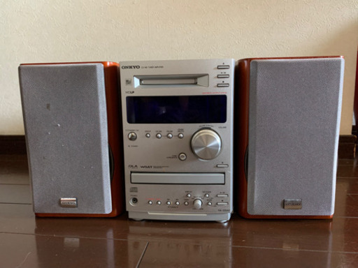 ONKYO ステレオ　チューナーアンプとスピーカー