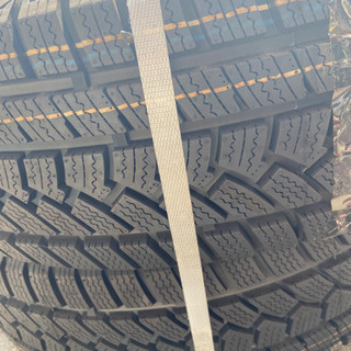 2020年製 205/60R16 92H 新品 スタッドレスタイヤSUNFULL