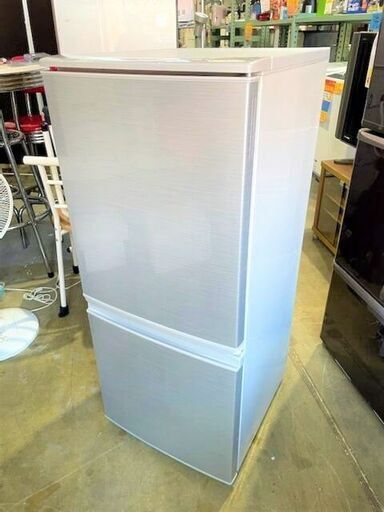 冷蔵庫　SHARP SJ-D14B-S 2016年製　137L　2ドア　シルバー　つけかえどっちもドア　　単身様向け　キッチン　料理