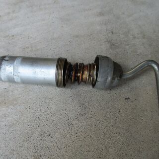 ★売却済み★長期保存　グリース＆グリースガンの画像