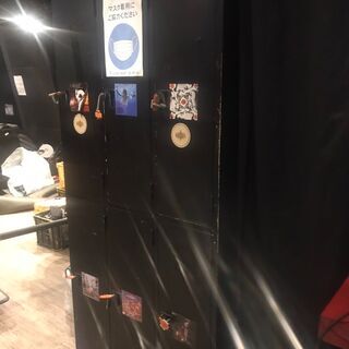 7/30までの引き取り限定　ロッカー　6人用　業務用　店舗　鍵付きの画像