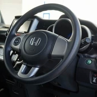 N-BOX！　【カスタム】　カッコいいんです！　フルセグもあるだと？！？！の画像