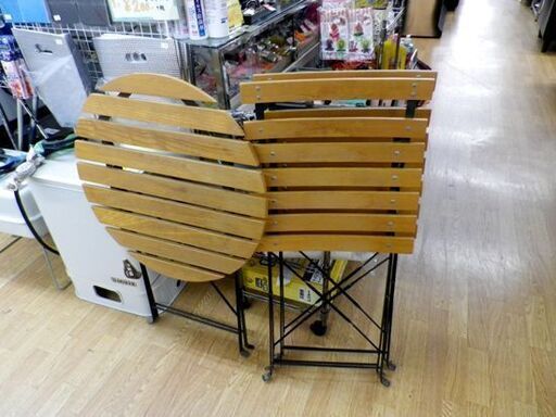 2人掛けガーデンテーブルセット 直径60㎝×高さ71㎝ 木製 アイアンフレーム イス×2  西岡店